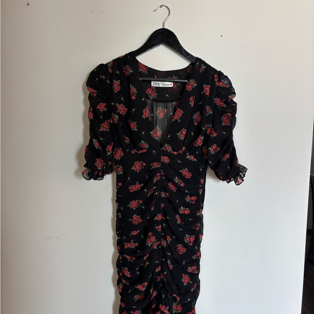 Zara Black Ruched Bodycon Midi Dress